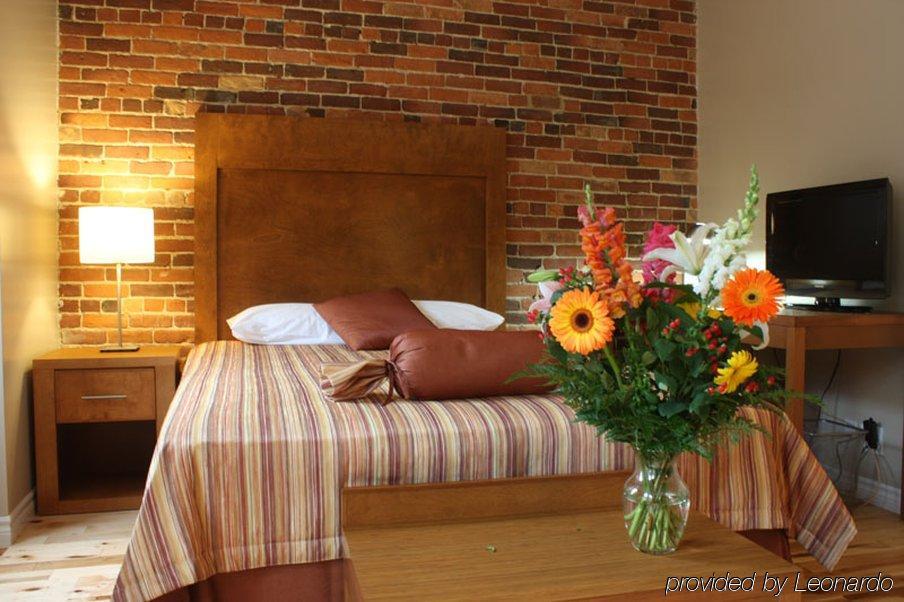 Hotel Abri Du Voyageur Montreal Habitación foto